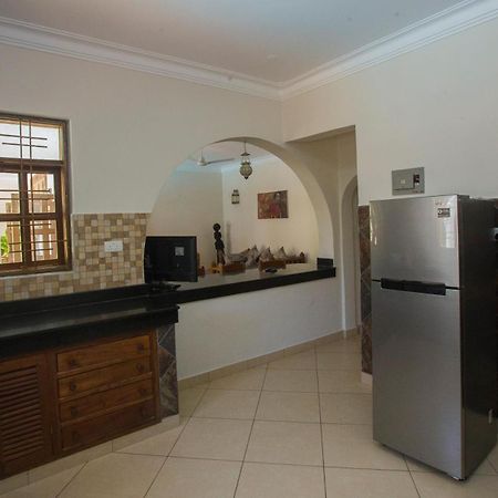 Diani Pearl Apartamento Praia de Diani Exterior foto