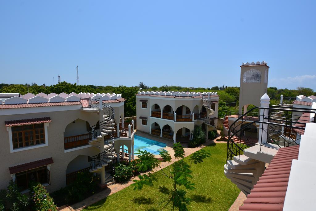 Diani Pearl Apartamento Praia de Diani Exterior foto